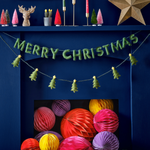 Fröhliche und helle Weihnachtsbaum-Filzgirlanden Ginger Ray