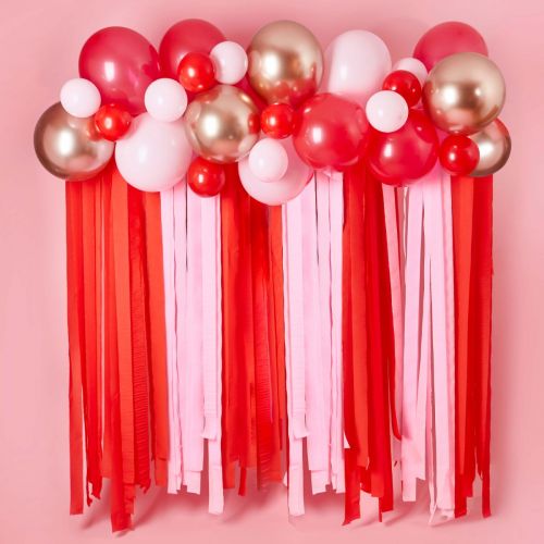 Kulisse Luftschlangen und Ballons Valentinstag Hootyballoo