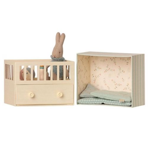 Maileg Kaninchen im Babyzimmer blau (micro)
