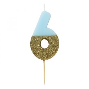 Deze mooie blauwe cijferkaars 5 met gouden glitter dip is perfect voor die heerlijke verjaardagstaart! ✓ Uitgebreide feestcollectie ✓ Voor 22:00 besteld, morgen in huis!