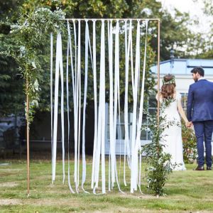 Backdrop witte linten Botanical Wedding (80m) Ginger Ray