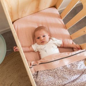 Mies & Co Adorable Dots Bettlaken für Babybett in süßem Rosa