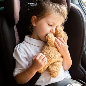 Childhome Teddyspielzeug mit braunem Gürtel