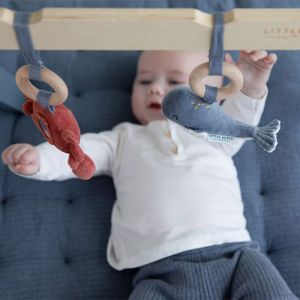 Little Dutch Babygym aus Holz mit Spielzeug Ocean blue