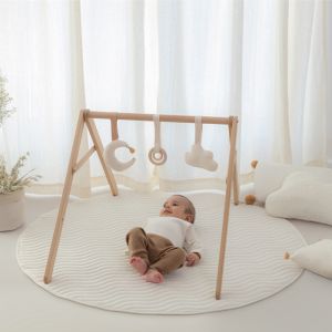 Babygym aus Holz mit Spielzeug Sky Nobodinoz