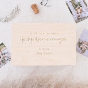 Hölzerne Hochzeits-Erinnerungsbox modern mit Namen